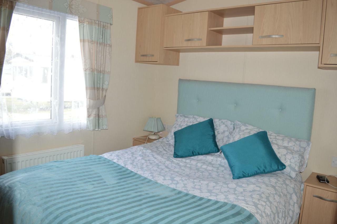 Turlin Valley Poole Exterior foto